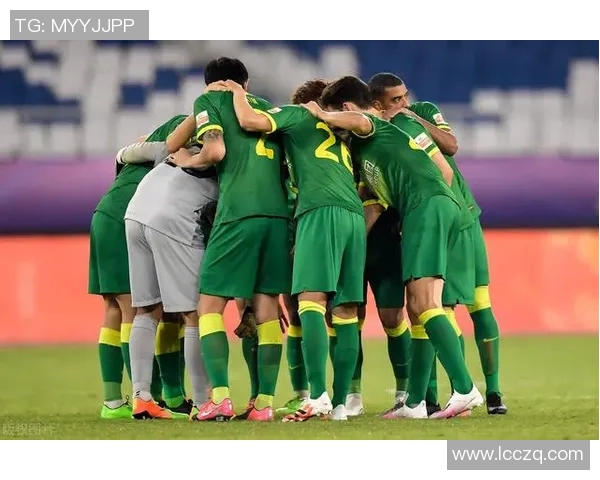 张琳芃边路传中助力球队进攻展现个人技术与团队配合的完美结合