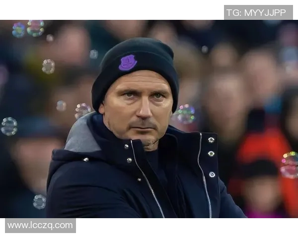 皇马主帅兰帕德确认伤病名单,球队需调整阵容备战西甲 皇马主帅兰帕德确认伤病名单,球队需调整阵容备战西甲